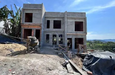 Casa à venda com 2 quartos no bairro tomaz coelho, em brusque/sc