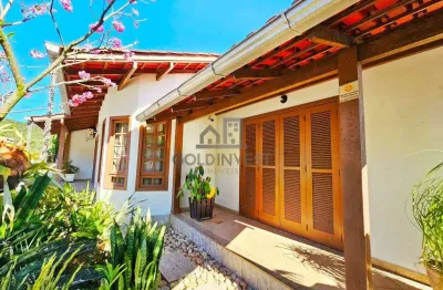 Casa com 4 quartos sendo 1 suíte master no bairro aguas claras