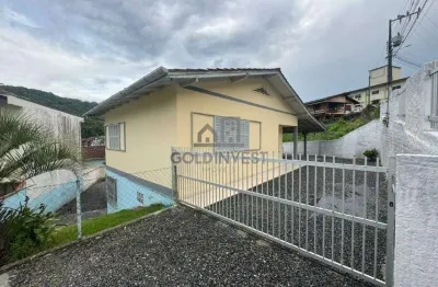 Casa com 2 quartos para alugar no Primeiro de Maio, Brusque 