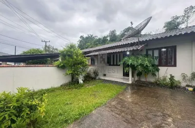 Casa com 2 quartos para alugar no Zantão, Brusque 