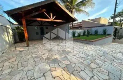 Vende casa condominio , 3 dormitorios , 1 suite , 4 vagas