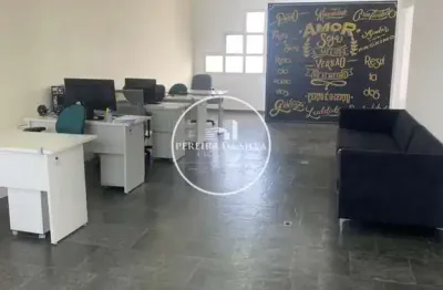 Prédio Comercial com 2 salas para locação em Chácara Santo Antônio - São Paulo/SP