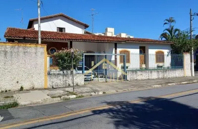 Casa com 3 dormitórios à venda, 250 m² por r$ 1.200.000,00 - centro - pindamonhangaba/sp