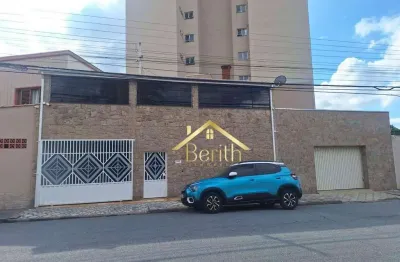 Casa com 2 dormitórios, 350 m² - venda por R$ 700.000,00 ou aluguel por R$ 2.692,00/mês - Jardim Maria Augusta - Taubaté/SP