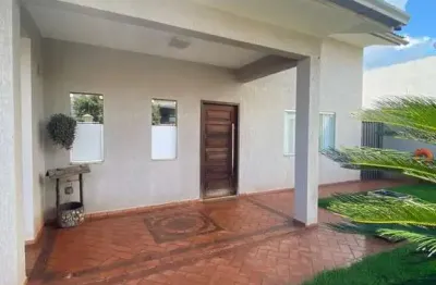 Casa para venda em campo mourão, jardim shangrilá, 4 dormitórios, 1 suíte, 2 banheiros