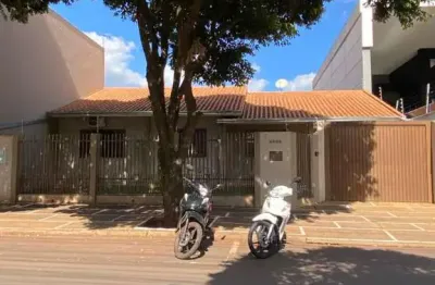 Casa com 5 quartos à venda no Centro, Campo Mourão 