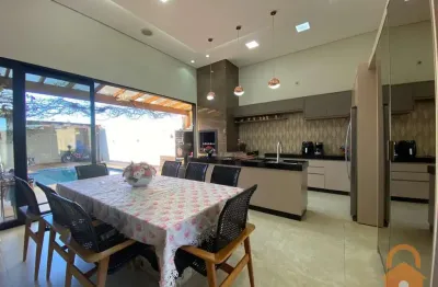 Casa com 3 quartos à venda na Rua Rolândia, 339, Jardim Imperial I, Campo Mourão