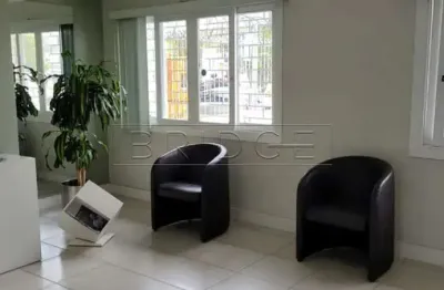 Casa comercial para alugar na beco andaraí, 130, passo da areia, porto alegre por r$ 12.500