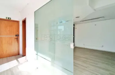 Sala comercial com 3 salas para alugar na avenida cairu, 1034, navegantes, porto alegre por r$ 2.200