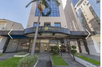 Sala comercial com 1 sala para alugar na rua dom pedro ii, 367, são joão, porto alegre por r$ 3.200