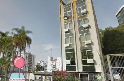 Sala comercial com 2 salas para alugar na rua quintino bocaiúva, 554, floresta, porto alegre por r$ 1.450
