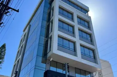 Prédio para alugar na rua general neto, 594, moinhos de vento, porto alegre por r$ 55.000