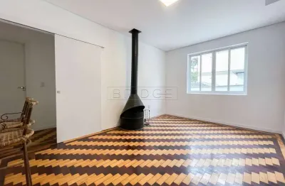 Apartamento com 2 quartos para alugar na rua castro alves, 1073, rio branco, porto alegre por r$ 3.100