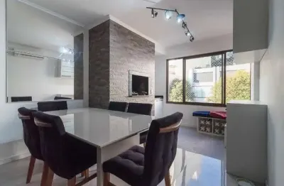 Apartamento com 2 quartos para alugar na rua carazinho, 593, petrópolis, porto alegre por r$ 7.000