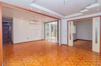 Apartamento com 3 quartos para alugar na rua felizardo furtado, 116, petrópolis, porto alegre por r$ 3.250