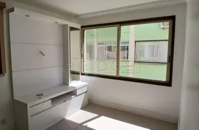 Apartamento com 2 quartos para alugar na avenida teresópolis, 2548, teresópolis, porto alegre por r$ 2.000