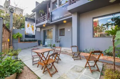 Casa comercial para alugar na rua barão de ubá, 147, bela vista, porto alegre por r$ 7.000