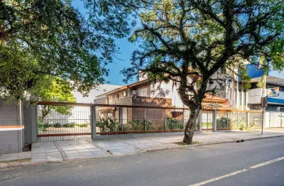 Casa comercial para alugar na rua mucio teixeira, 260, menino deus, porto alegre por r$ 15.000
