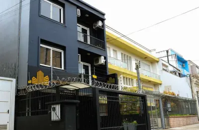 Casa comercial para alugar na rua general neto, 219, moinhos de vento, porto alegre por r$ 12.000