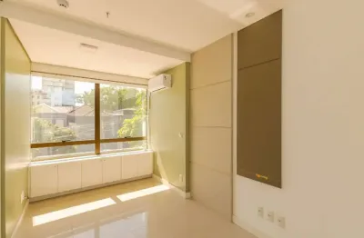 Sala comercial com 3 salas para alugar na avenida coronel lucas de oliveira, 505, petrópolis, porto alegre por r$ 2.490