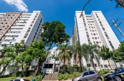 Apartamento com 3 quartos para alugar na rua antônio joaquim mesquita, 570, passo da areia, porto alegre por r$ 3.300