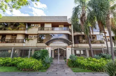 Apartamento com 3 quartos para alugar na Avenida Cai, 355, Cristal, Porto Alegre por R$ 9.500