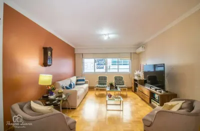 Apartamento com 3 quartos para alugar na Rua Riveira, 225, Petrópolis, Porto Alegre por R$ 6.000