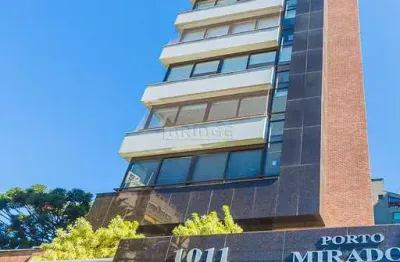 Apartamento com 3 quartos para alugar na Rua Tito Lívio Zambecari, 1011, Mont Serrat, Porto Alegre por R$ 6.900