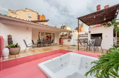 Cobertura com 3 quartos para alugar na Rua Amélia Teles, 262, Petrópolis, Porto Alegre por R$ 5.500