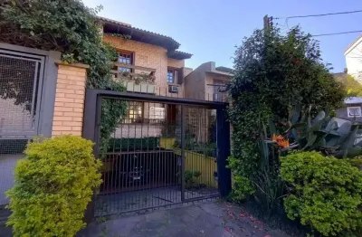 Casa em condomínio fechado com 4 quartos para alugar na Rua Doutor Barbosa Gonçalves, 494, Chácara das Pedras, Porto Alegre por R$ 18.750