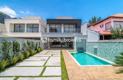 Barra da tijuca: casa tríplex de 310m² e 4 suítes à venda no condomínio riomar