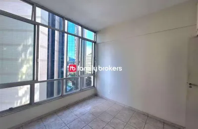 Confortável apartamento de 53m² | 1 quarto | sol da manhã | 1 vaga - centro do rio