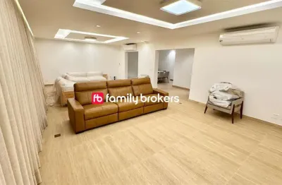 Excelente apartamento reformado com 212m² | 4 quartos | 3 vagas - ipanema