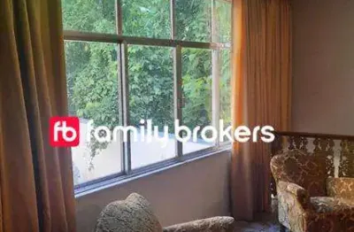 Excelente casa triplex de 1.300m² | 4 quartos | 3 vagas | sol da manhã - taquara