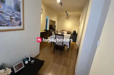 Apartamento reformado de 2 quartos | 78 m² | 1 vaga | praça seca