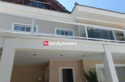 Vargem pequena: excelente casa de 3 suítes à venda em condomínio fechado