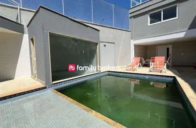 Casa triplex com 783m² à venda em condomínio fechado à venda