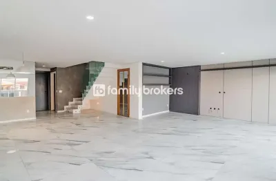 Luxuosa cobertura de 4 quartos no recreio: seu refúgio dos sonhos!