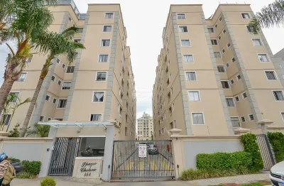 Vendo apartamento térreo. Três com suíte. Ed. Chelsea no Cristo Rei