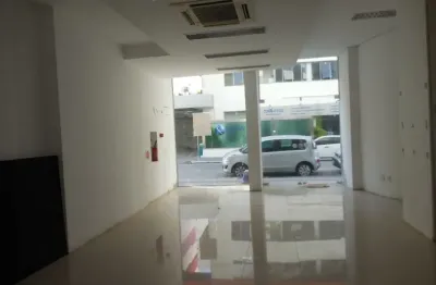 Sala comercial térrea a venda em frente ao hospital do coração