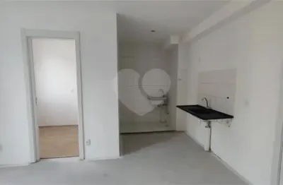 Apartamento à venda na Vila Maria com 37 m², 2 dormitórios, vaga e lazer completo