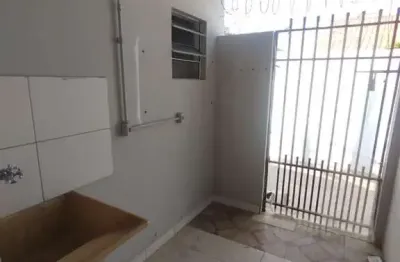 Casa com 1 dormitório para alugar, 45 m² por R$ 1.250,00/mês - Jardim Santa Cruz - Indaiatuba/SP