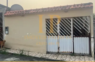 Vende-se casa, 2 quartos, vaga de garagem, cidade nova