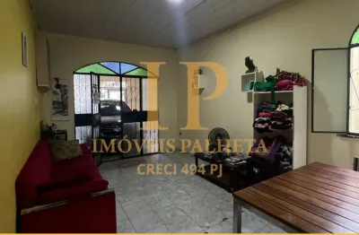 Vende-se casa, 4 quartos, 2 vagas na garagem e quintal na cidade nova