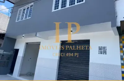 Vende-se prédio comercial com 3 apartamentos e ponto comercial no coroado
