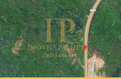 Vende-se terreno com recurso natural, na estrada de iranduba - am