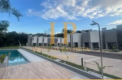 Aluga-se casa duplex, 2 suítes, 1 vaga de garagem no vila marieta, ponta negra
