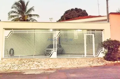 Casa com 3 quartos à venda na brasília, 280, vila sonia, valinhos, 200 m2 por r$ 640.000