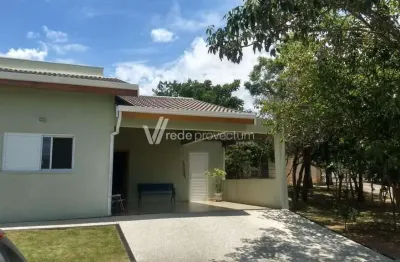 Casa em condomínio fechado com 3 quartos à venda na rua vereador antônio de oliveira, 160, condomínio village santa clara, valinhos, 153 m2 por r$ 1.000.000