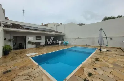 Casa em condomínio fechado com 4 quartos à venda no Parque Residencial Maison Blanche, Valinhos , 334 m2 por R$ 1.560.000